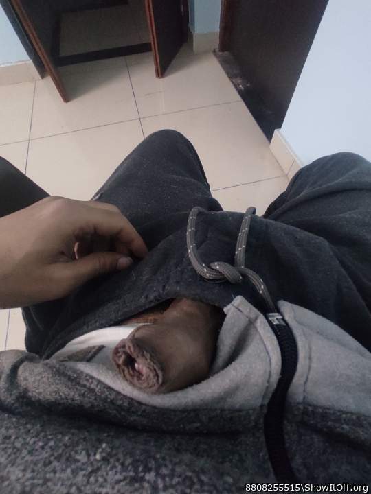 Photo of a short leg from 8808255515