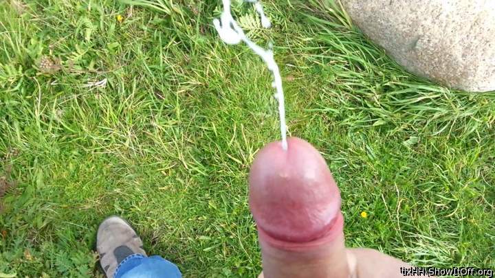 outdoor cumshot