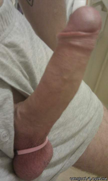 Photo of a hot dog from swinglow8
