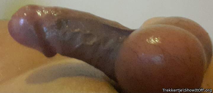 OH fuck yeah!  I want to suck your cock!  Look at those swol