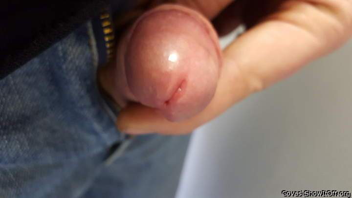 mmm schmatz ! w�rde gerne an deinen geilen schlitz lecken  