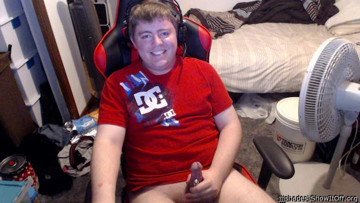 Photo of a short leg from jjjshades