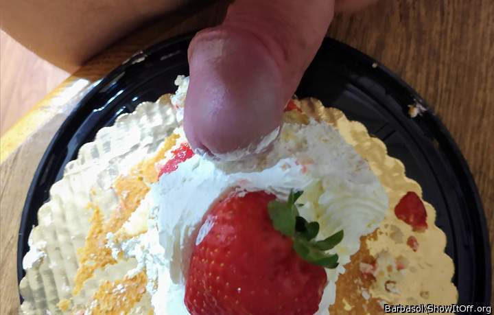 Love these food and cock pics !!  