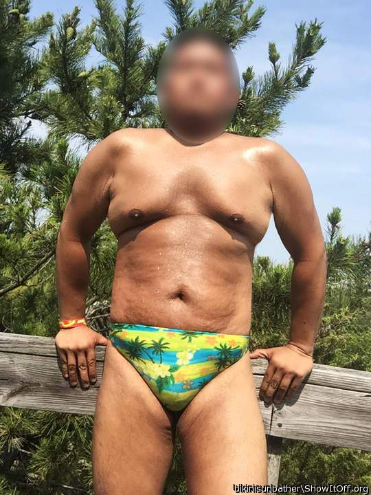 Photo of a jackhammer from Bikinisunbather