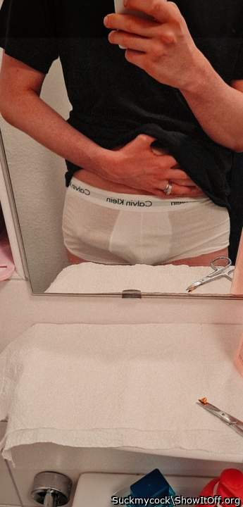 Nice cock bulge!