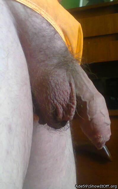 Your cock looks so good want to suck you off mmm