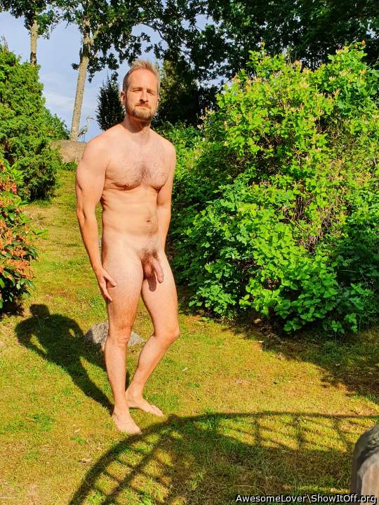   what a man, very sexy again ... vote !! 