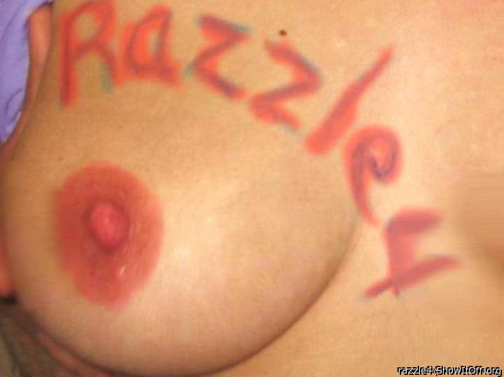 Skut like me for razzle