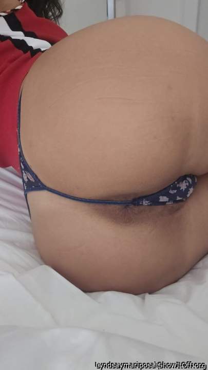 damn, I want that ass!!! 