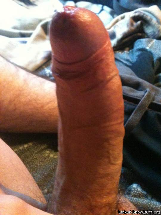    WOW MAN LOVE TO CHOKE TRYING TO SUCK THAT LONG,THICK UNCU