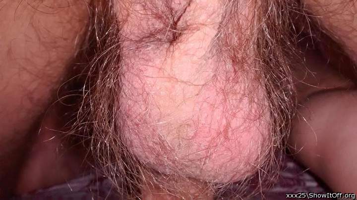 love those hairy balls 