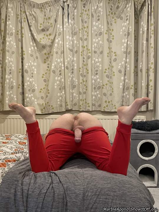 Come dump your hot load in me pls.