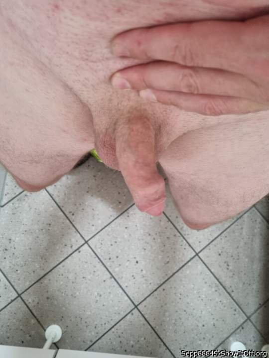You look absolutely Stunning Naked