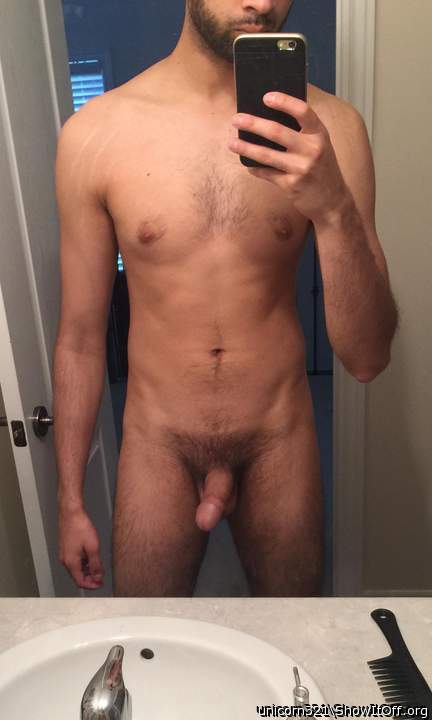 This picture gave me an instant hard-on.  Would love to get 