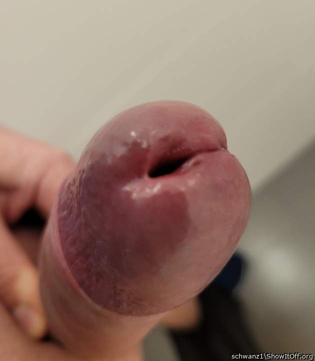 What a great  picture of very nice cock.