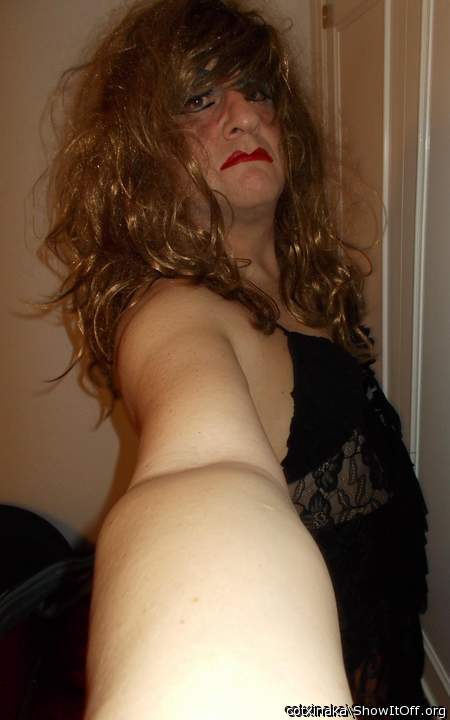 Hi... I am your bitch...