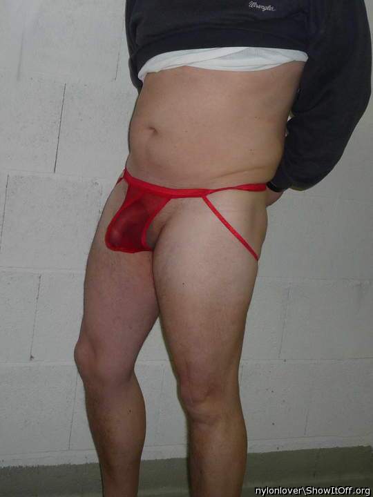 Adult image from nylonlover