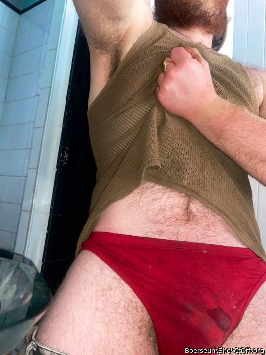 HOT pic &#9794; Would Love to take a whiff ...