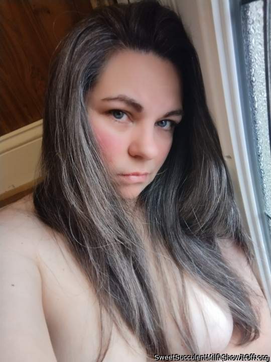 Love this pose. Absolutely beautiful.