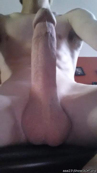 Huge cock!!!! Would love you to make me gag!!!