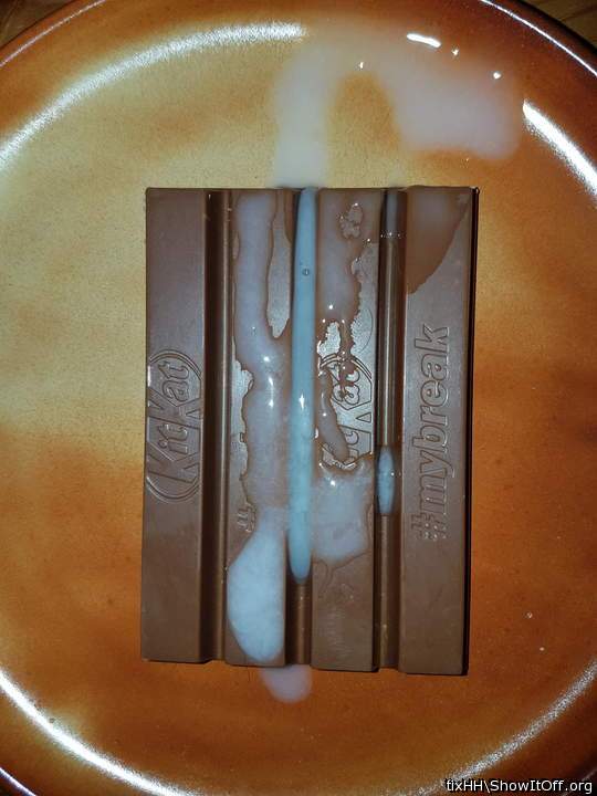 mmmmm cream and chocolate .my favourite  