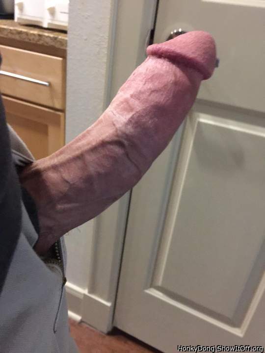 Nice big thick cock, good erection!! 