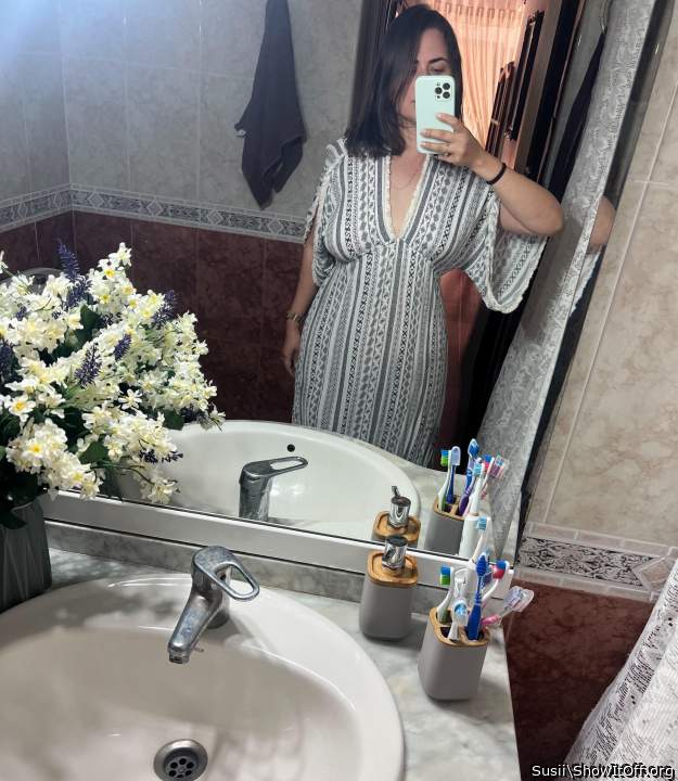 I would love to see that puc without that dress.