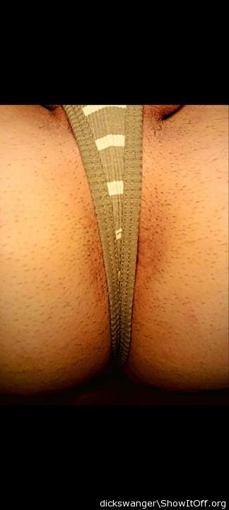 What a beautiful ass sit on my face!!my tongue is trained to