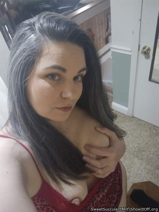 Ohhhh yeah  Mmmm so beautiful, I would like to slide my hand