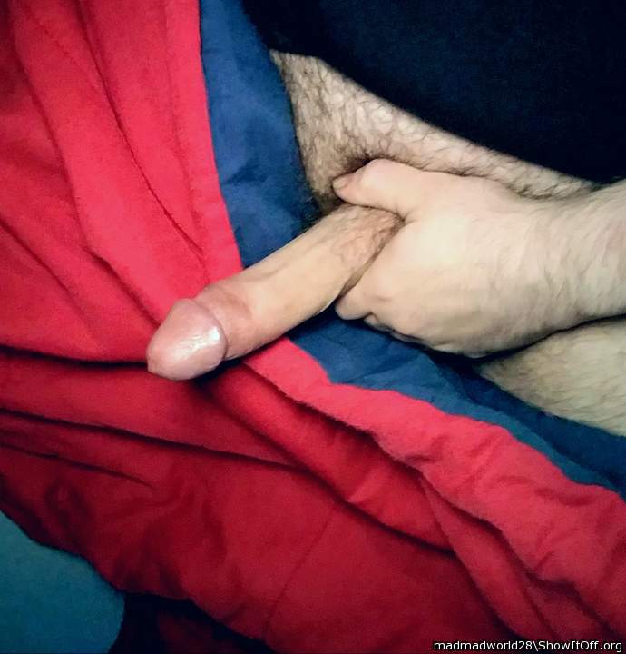 If I ever got the chance to play with this cock Id love to 
