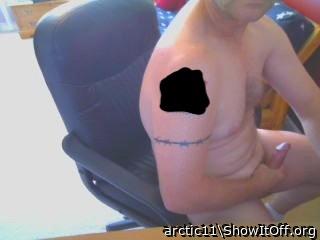 Photo of a penile from arctic11