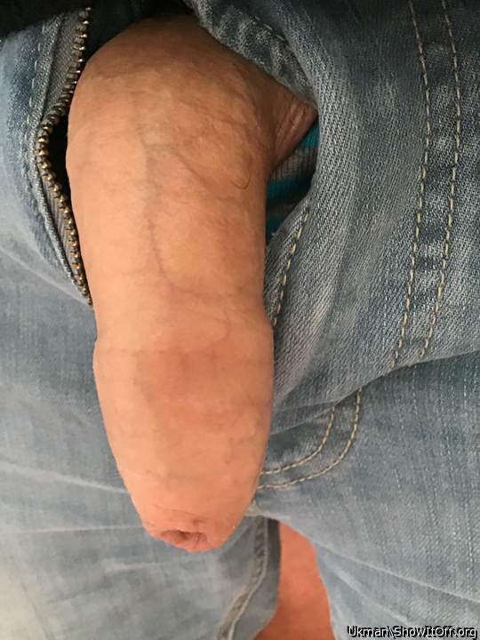 Impressive uncircumcised dick 
