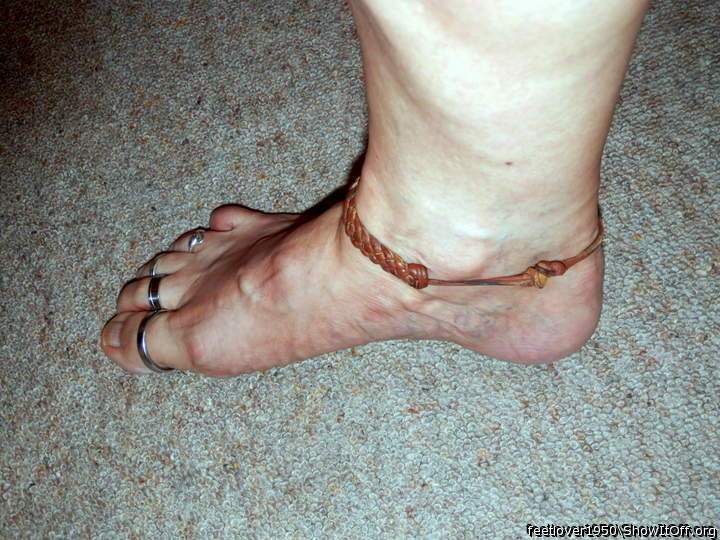 Adult image from feetlover1950