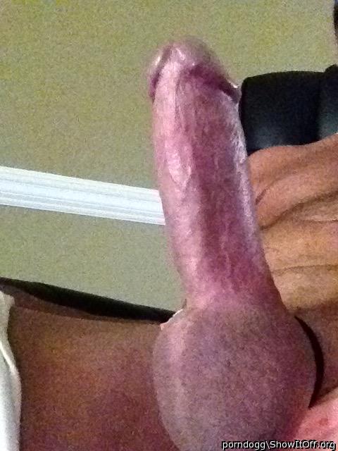 I'd love to worship, suck a load from your hot thick cock 