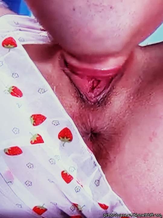 Photo of a third leg from prboricuasexo