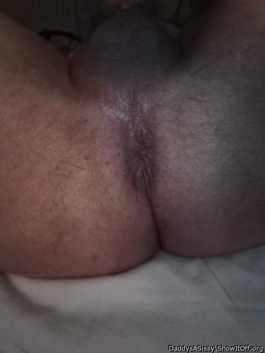 I love big dicks deep n hard takin it from me roughly ownin my ass good