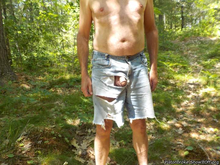 I think this is super sexy. Love dick hanging out pics   