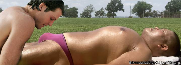 Photo of a pecker from Bikinisunbather