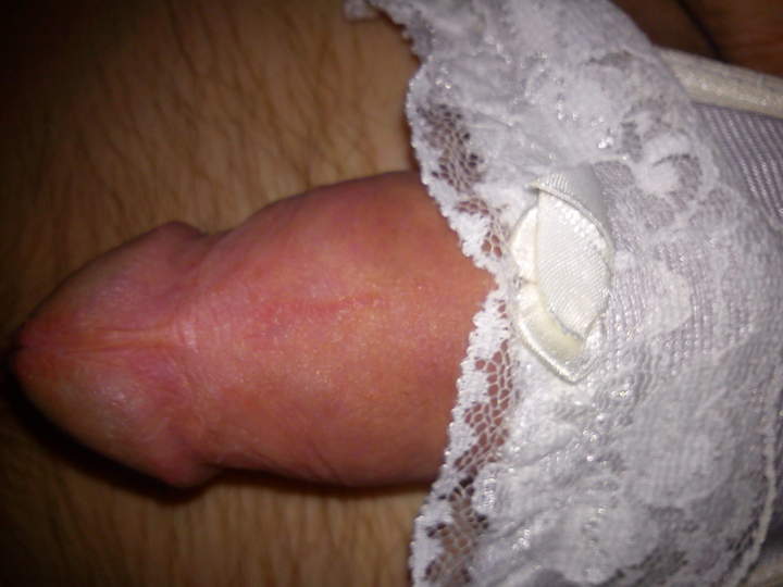 Hmmm I sooo want this thick beauty in my mouth !   