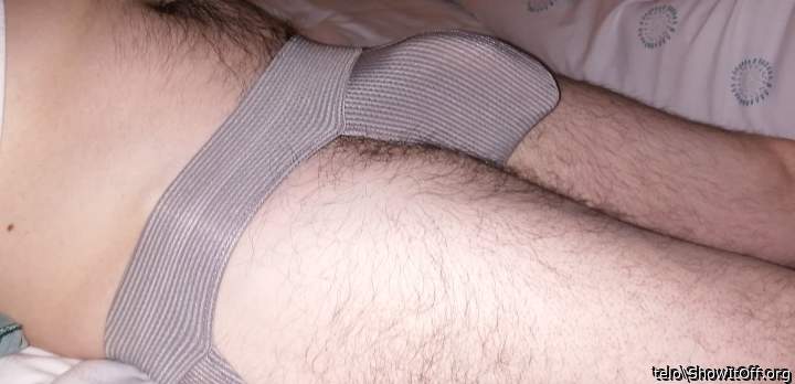 love this bulging jock pouch!