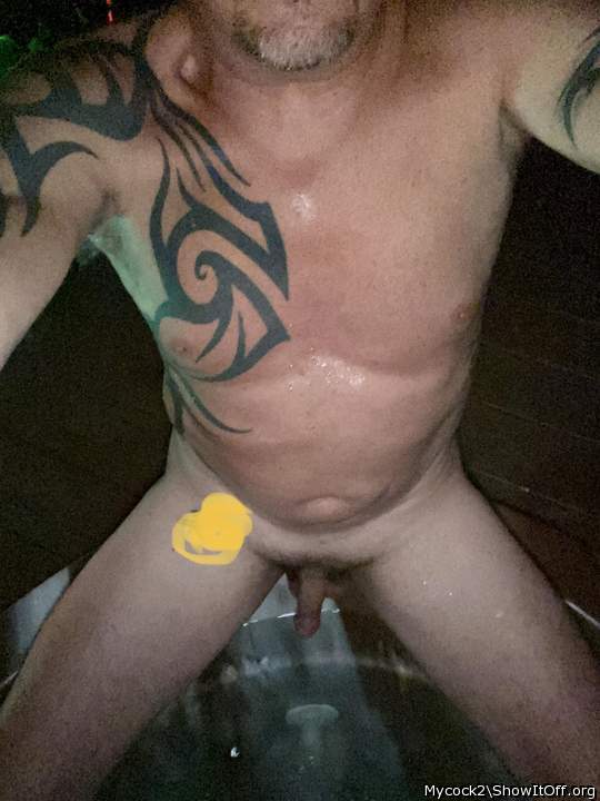Hot picture! Love the chin!