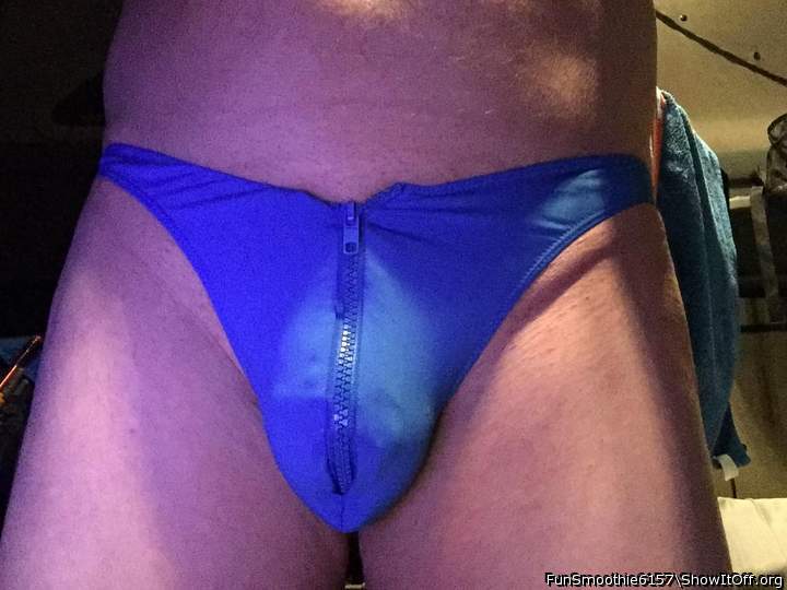  nice and sexy ! let me unzip you .... 