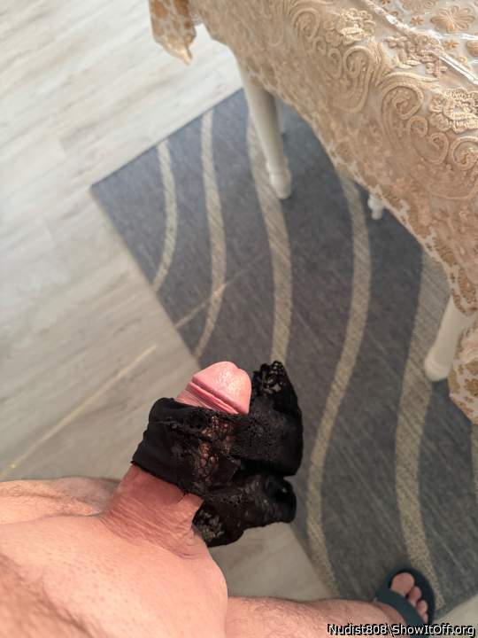 Photo of a third leg from Nudist808