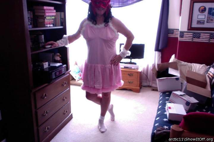 Wow,very sexy pinky dress 