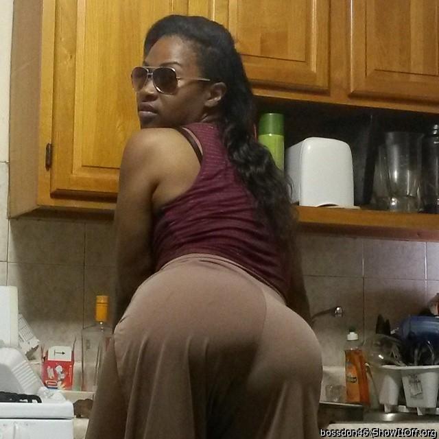 I want to lick your ass baby  !!!      