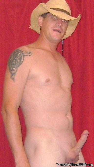 Beautiful body, beautiful penis! I'd suck you off to orgasm 