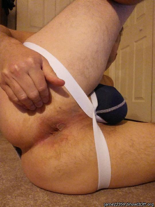 inviting hot shot