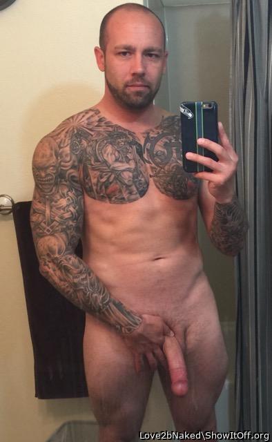 Naked guy selfie