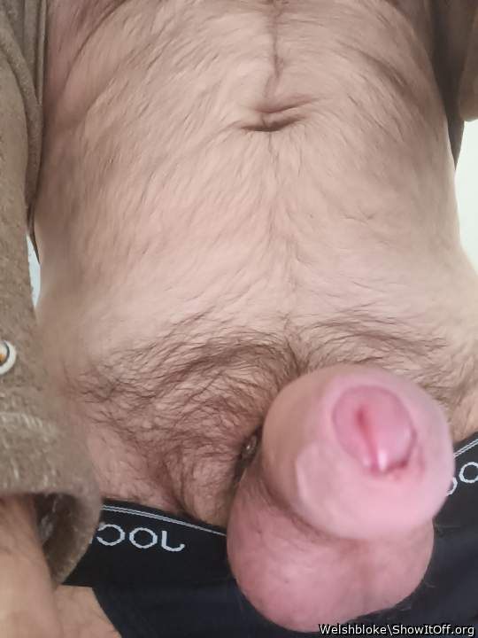 stick your tongue in