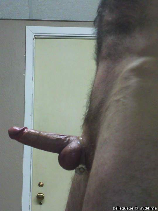 Photo of a boner from bellequeue